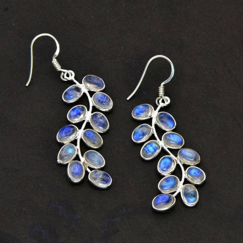 Boucles d’Oreilles Serties de Pierre de Lune