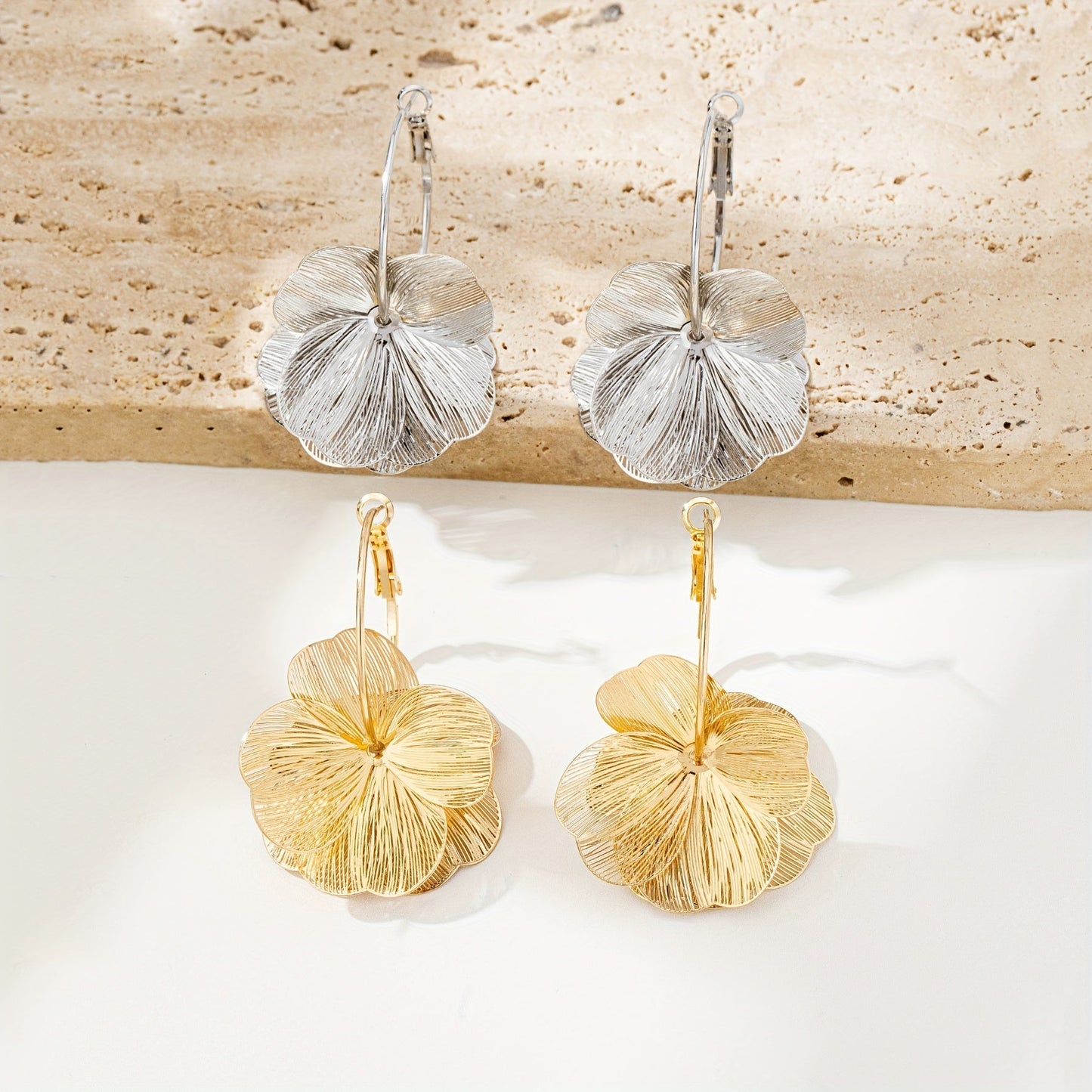 Boucles d'oreilles Exagérées™ | Or creux, élégance raffinée