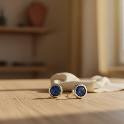 Clous d'oreilles saphir sertis clos