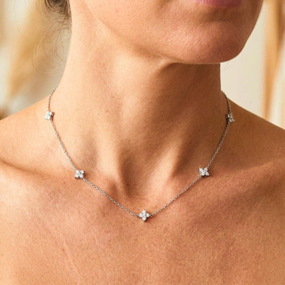 Collier Fleur Incrustée Zircone