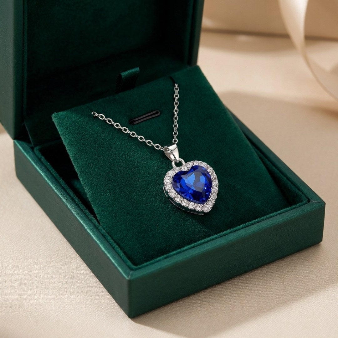 Collier pendentif Coeur Saphir
