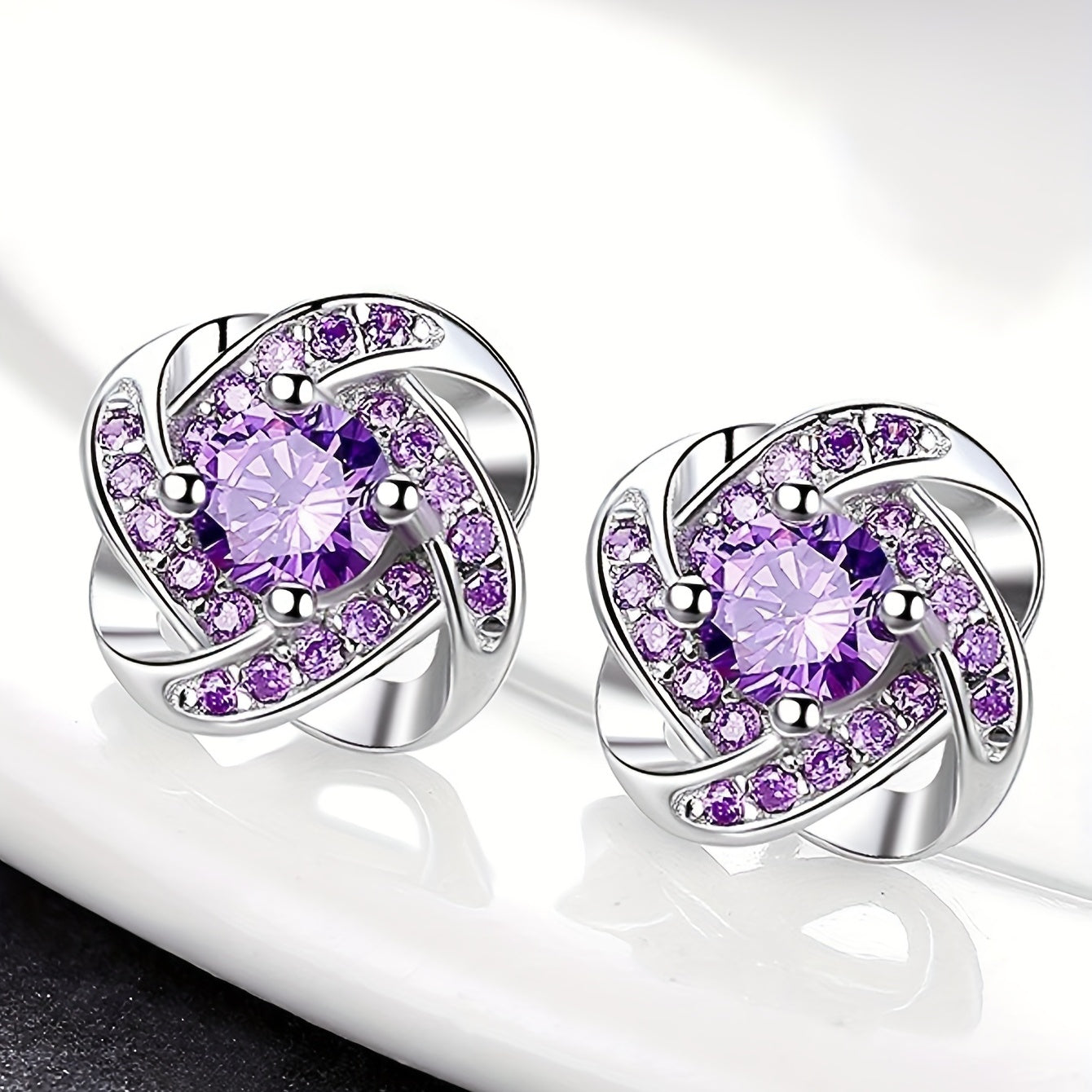 Boucles Trèfle™ | Élégantes boucles en violet