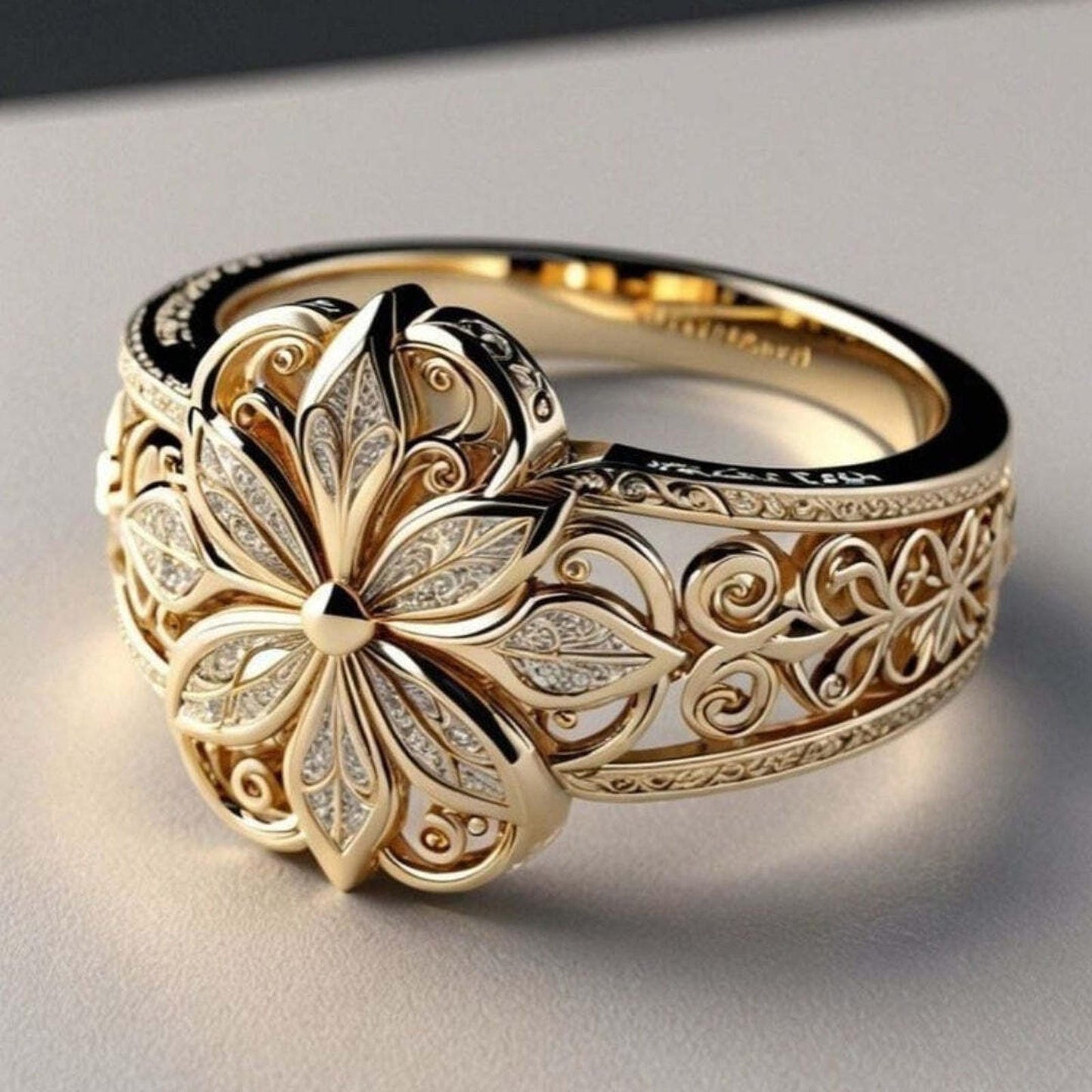 Bague Florale Exotique Zircone Dorée