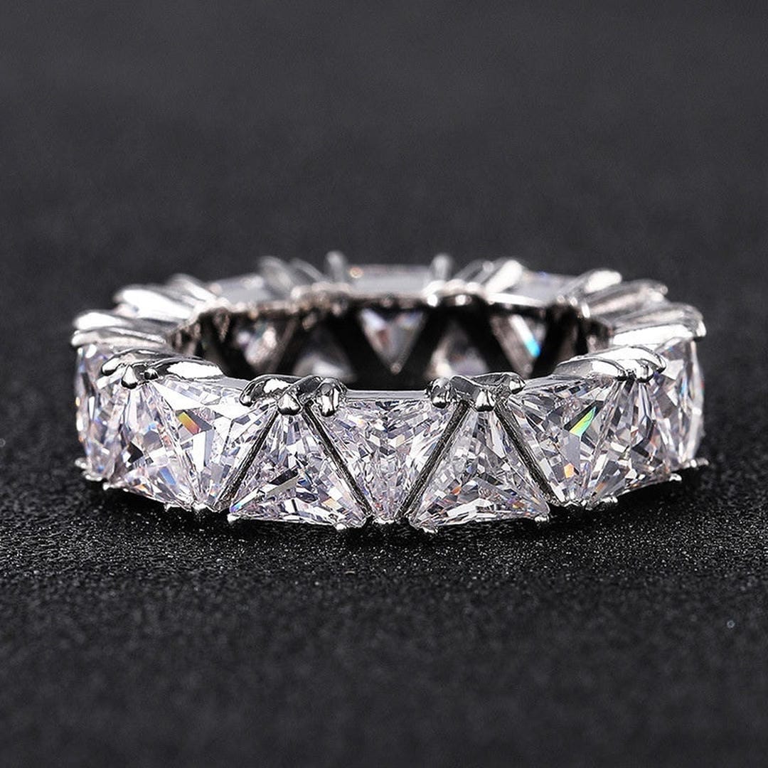 Bague Triangulaire Pierre Rétro