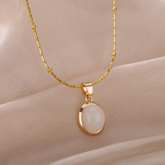 Collier de quartz blanc en plaqué or 18 carats