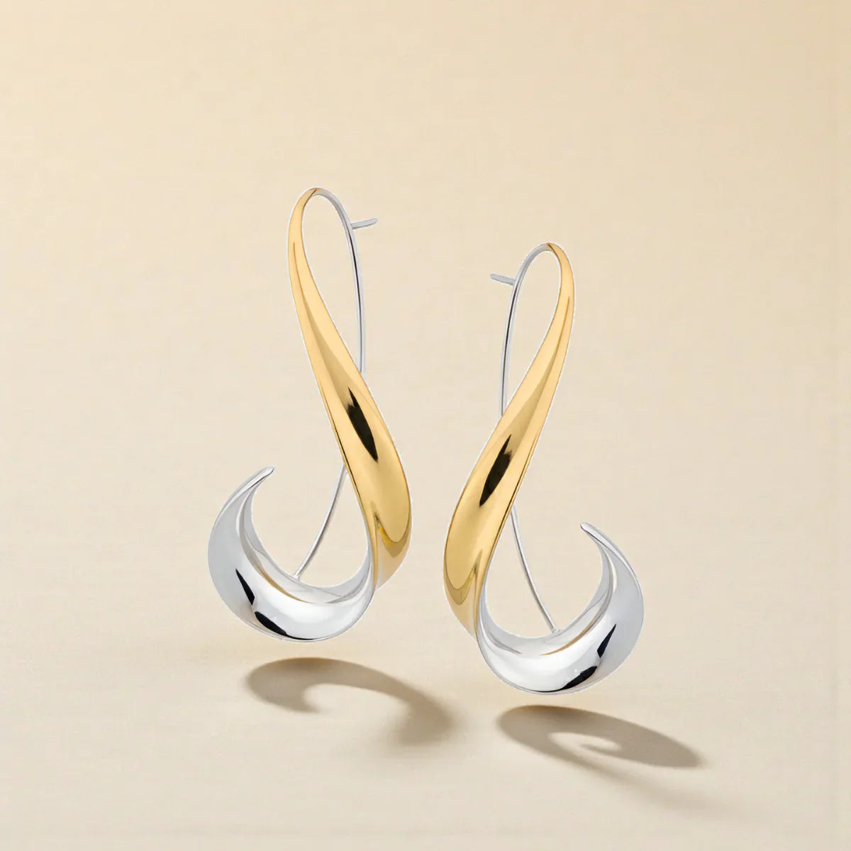 Boucles Dorées Intemporelles Raffinées