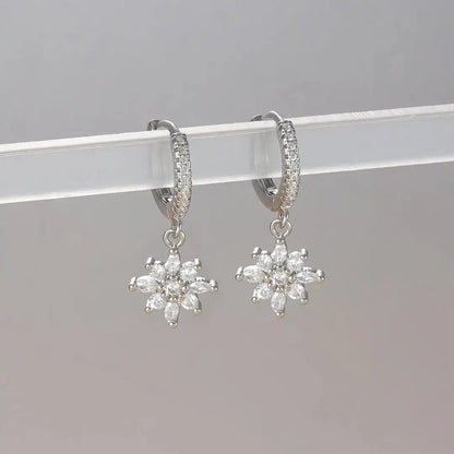Boucles Pendantes Flocon de Neige Cristal Classique