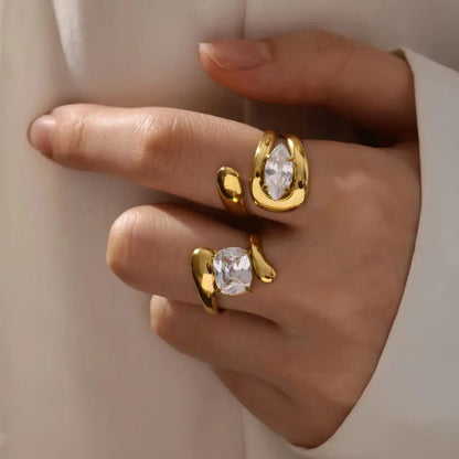 Bague Goutte d'Eau Zircone Dorée Intemporelle