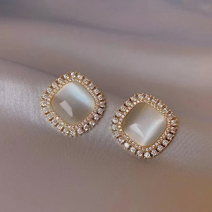 Opalescence™ | Boucles d'oreilles créoles en opale et cristaux