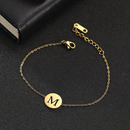 Amara™ | Bracelet initiales en acier inoxydable