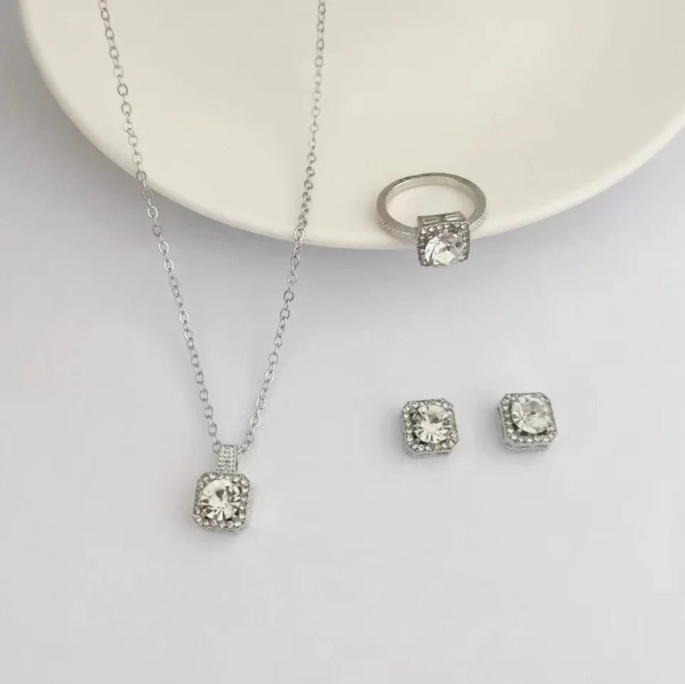 Ensemble Cube™ | 3 bijoux à l’élégance intemporelle