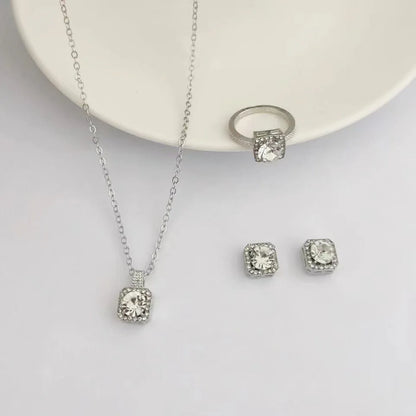 Ensemble Cube™ | 3 bijoux à l’élégance intemporelle