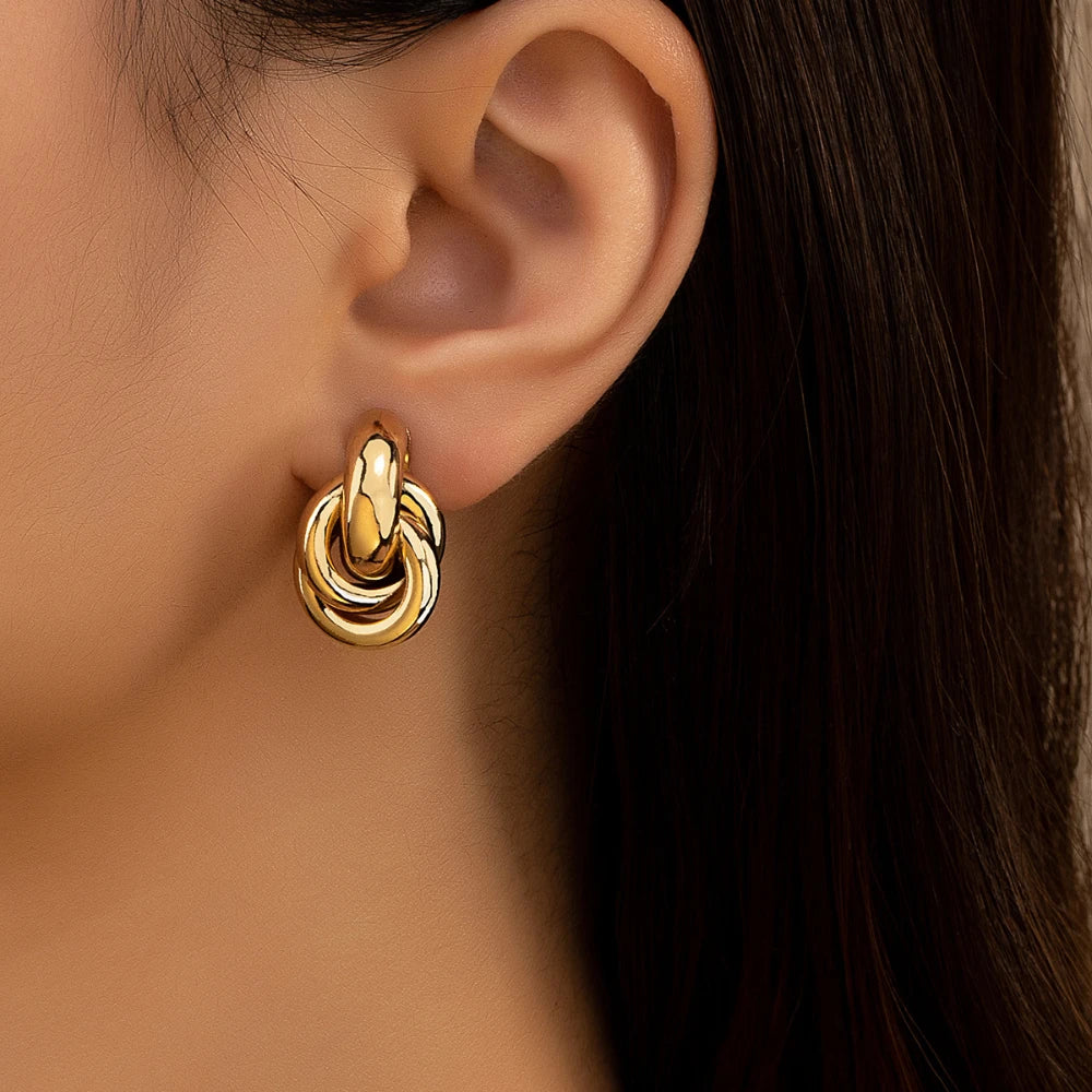 LILA™ | Boucles d’Oreilles Clous Nouées
