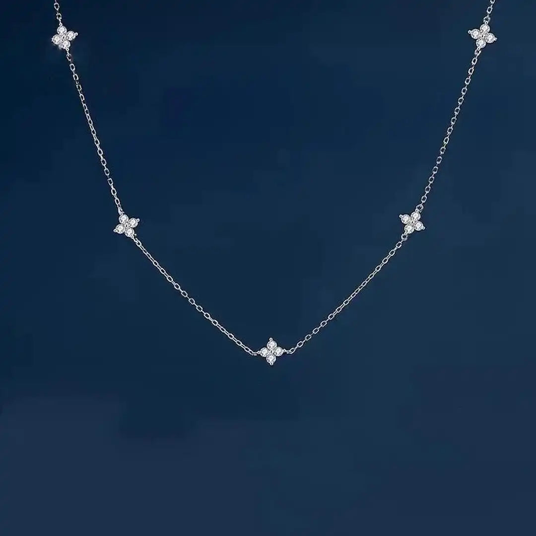 Collier Fleur Incrustée Zircone