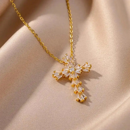 Collier Croix Zircone Argenté Intemporel