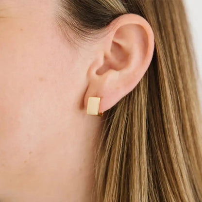 Boucles Géométriques Carrées Dorées