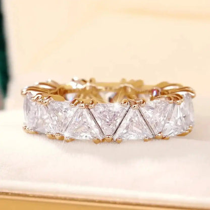 Bague Triangulaire Pierre Rétro