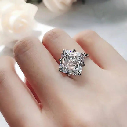 Bague Dorée Zircone Intemporelle