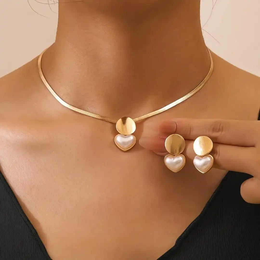Parure Collier et Boucles Cœur Doré Rétro
