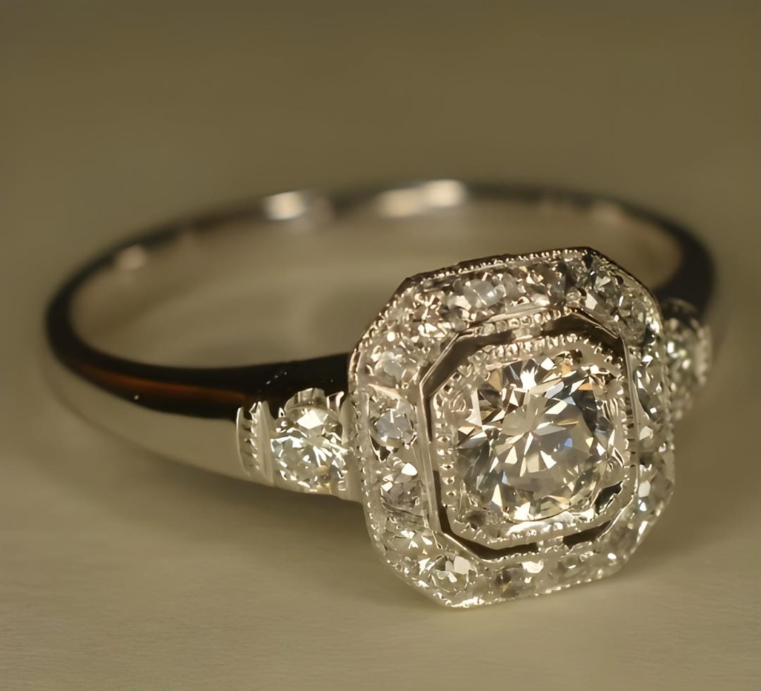 Bague Argentée Cristalline Rétro