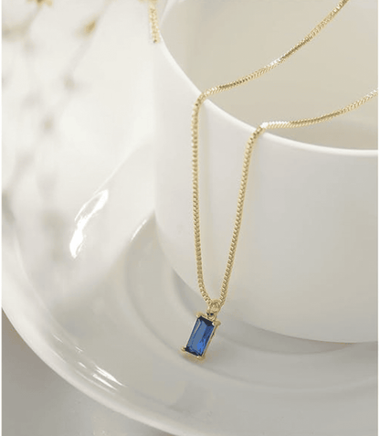Collier pendentif saphir minimaliste