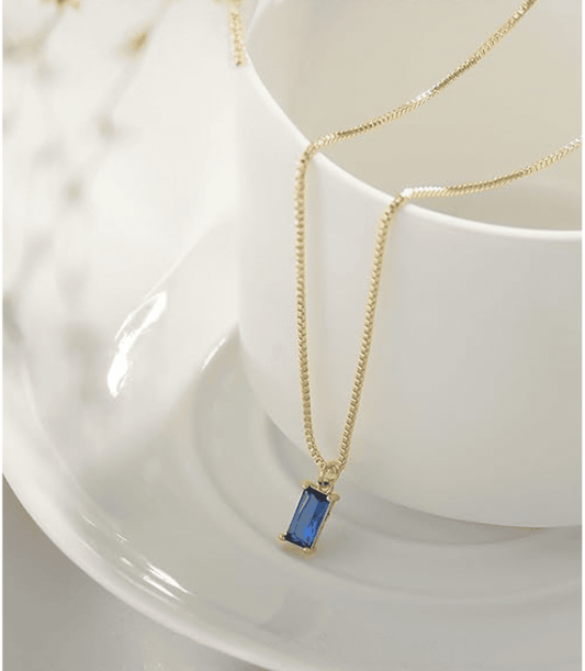 Collier pendentif saphir minimaliste