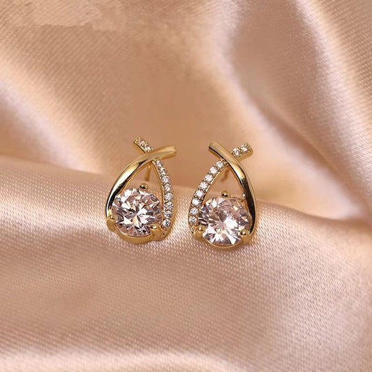 Clous Larme Torsadée Zircone Luxe