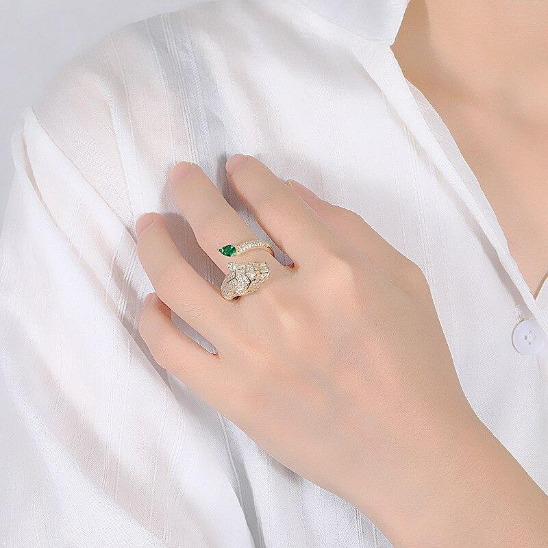 Bague Léopard Ajustable Ornée de Zircons