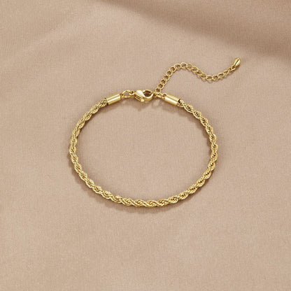 Bracelet doré torsadé chic