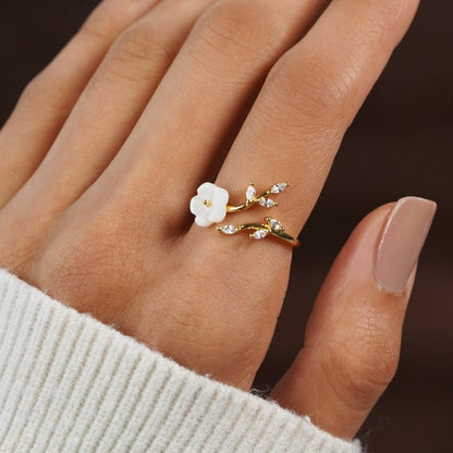 Rise – Bague en pierres blanches